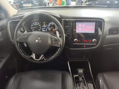 MITSUBISHI OUTLANDER 2.0 AT 7 LUGARES GAS 2019