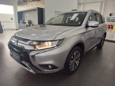 MITSUBISHI OUTLANDER 2.0 AT 7 LUGARES GAS 2019